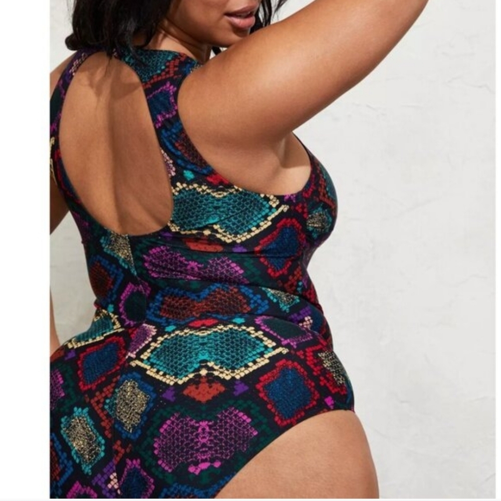 Torrid Snakeskin High Neck One Piece Swimsuit, Size 3 - Picture 3 of 10